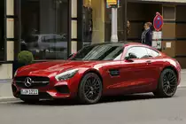 Mercedes Benz AMG in dunkelrot in Berlin, am 12.08.2016.