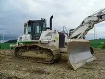 Komatsu D 61 EX-15 wurde eingesetzt beim Neubau der L40 zwischen Helenenberg und Eisenach, 12.06.2010