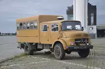 Wohnwagen Mercedes-Benz LA1113 vielleicht ehm GKW der THW, aufgenommen 16.08.2015 am Plantinkaai Antwerpen 