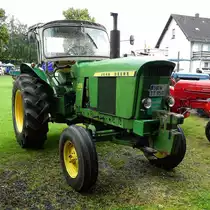 =John Deere 3010 steht im Juli 2016 in Gudensberg
