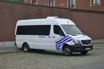 Einsatzfahrzeug Mercedes Sprinter der Polizei PZ MIDLIM, aufgenommen 21.07.2015 am Luchtmachtlaan Etterbeek 