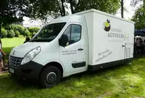 =Renault Master als Verkaufsfahrzeug der  Käserei Altfuchs  steht beim 2016er Seefest in Kell am See
