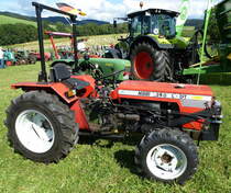 Nibbi 340 L-DT, Schmalspurtraktor aus Italien, Baujahr 1988, 3-Zyl.Diesel von Lombardi mit 1870ccm und 35PS, nach Auskunft des Besitzers der einzige in Deutschland, Bulldogtreffen St.Peter, Aug.2016
