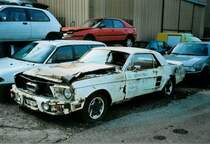 Gesehen in Kaufdorf im Grbetal am 25. Oktober 2008: zu verkaufen Mustang V8 4728 ccm 23.10.67