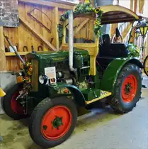 . Schlüter DS 25, Bj 1950, 2 Zyl - 4Takt, 3116 ccm, 25 Ps bei 1500 U/min, es wurden 3545 St von 1948 bis 1954 gebaut, aufgenommen in der Achenseer Museumswelt / Maurach. 27.12.2016 