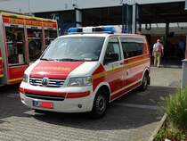 Feuerwehr Neu Isenburg VW T5 ELW (Florian Isenburg 1/11) am 03.09.16 beim Tag der Offenen Tür 