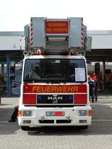 Feuerwehr Neu Isenburg MAN DLK 23/12 (Florian Isenburg 1/30) am 03.09.16 beim Tag der Offenen Tür