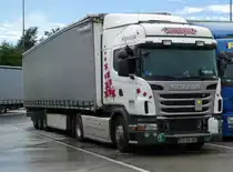 =Scania-Sattelzug von  KOHNE  rastet an der BAB A7, Juli 2016