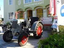 SCHLÜTER, Type AS18C; Leitung:18PS; Baujahr 1954; wurde vor dem Gemeindeamt Rottenbach abgestellt; 160904