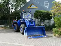 THW Neu-Isenburg Radlader am 03.09.16 beim Tag der Offenen Tür