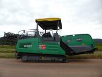 Vögele MT 3000-2i eingesetzt beim Bau der Ortsumgehung Konz-Könen, 21.08.2016