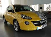 =Opel Adam, fotografiert im Juli 2016 in der Automobilwelt Eisenach