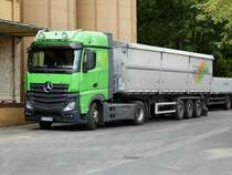 =MB Actros steht bereit für den nächsten Getreidetransport, August 2016