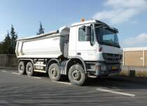 Mercedes-Benz Actros 4144 am 13.03.2016 in der Nähe von Konz