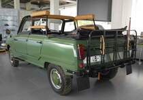 =Wartburg 353/400 steht in der Eisenacher Automobilwelt im Juli 2016. Von diesem Modell (3 Zyl.,992 ccm, 50 PS) wurden 8 Prototypen gefertigt.