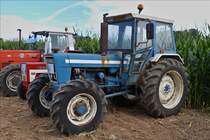 . Ford 7600 F; Bj 1976; 6582 ccm; 88 Ps; aufgenommen beim Traktorentreffen in Everlingen.  11.09.2016  