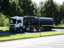 =MAN-Sattelzug der Firma  Kördel  rastet im August 2016 an der B 27