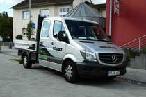 =MB Sprinter als Doppelkabiner mit Ladefläche steht im August 2016 in Taunusstein