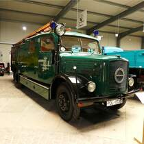 =Magirus-Klöckner-Humboldt-Deutz FS330 (schweres Löschgruppenfahrzeug der Freiwilligen Feuerwehr Hartmannsdorf), Bj. 1942, steht im sächsischen Nutzfahrzeugmuseum Hartmannsdorf, Juli 2016