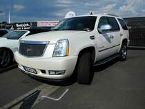 =Cadillac Escalade, Bj. 2007, steht beim Fuldaer Autotag 2016