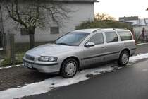 Volvo eines Bestattungsunternehmens aus 36100 Petersberg-Marbach, 30.11.2008