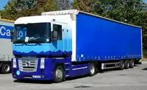 =Renault - Sattelzug rastet im September 2016 auf dem Autohof Fulda-Nord.