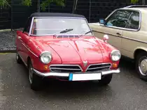 NSU Wankel Spider. 1964 - 1967. Erster Serienwagen der Welt mit einem Wankelmotor. Der Spider wurde auf der Frankfurter Automobilausstellung im September 1963 vorgestellt. Während der vierjährigen Produktionszeit wurden 2375 Wagen hergestellt. Der Wankelmotor hat einen Kammerinhalt von 500 cm³ und leistet 50 PS. Die Höchstgeschwindigkeit liegt bei 152 km/h. Herbstfest an der Düsseldorfer Classic Remise am 02.10.2016.