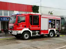 Feuerwehr Maintal MAN TGM LF10 (Neu) (Florian Maintal 4-43-1) am 01.10.16 bei der Jugendfeuerwehr Maintal Abschlussübung auf dem Gelände der Kelterei Höhl KG