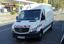 VGF Mercedes Benz Sprinter am 05.10.16 in Frankfurt Enkheim 
