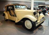 =DKW 1001, Bj. 1935, 26 PS, 988 ccm, gesehen im August Horch Museum Zwickau, Juli 2016. Von diesem Fahrzeug wurden 295 Stück gefertigt.