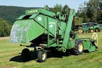 =John Deere - Lanz - Mähdrescher, gesehen beim John Deere - Lanz - Treffen im Kirchheim am See im August 2016