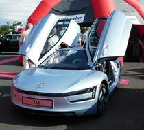 =VW XL1, gesehen beim Fuldaer Autotag im August 2016