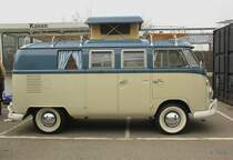 VW Bus auf der Techno Classica 2013.