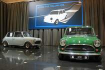 Mini Coopers auf der Techno Classica 2013.