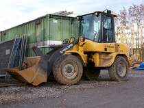 Volvo L 30 aufgenommen am 26.11.2006