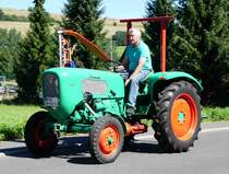 =Güldner unterwegs beim Festzug anl. Pferdsdorfer Oldtimertag im August 2016