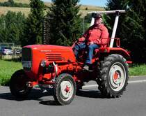 =Güldner G15 unterwegs beim Festzug anl. Pferdsdorfer Oldtimertag im August 2016