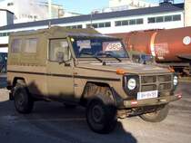 PUCH-GD300 ist soeben von einem Waggon entladen worden; Ried i.I.; 081204