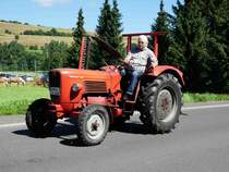 =Güldner G30 unterwegs beim Festzug anl. Pferdsdorfer Oldtimertag im August 2016