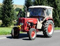 =IHC D 432 unterwegs beim Festzug anl. Pferdsdorfer Oldtimertag im August 2016