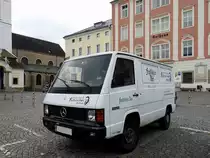 MB-1000 vor dem Rathaus zu Freistadt; 161002