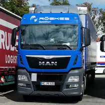 =MAN der Spedition RÖSKES steht im September 2016 auf dem Autohof Fulda-Nord