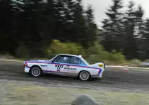 BMW 3.0 CSL von Autosoft Racing Team, auf einer Schotterpiste am Nürburgring, Rally Köln - Ahrweiler 12.11.2016