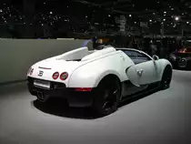 Bugatti Veyron 16.4 Grand Sport Roadster in weiss mit schwarzen Felgen und Chrom Grill - 09.03.2011
