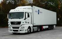 =MAN-Sattelzug rastet im Oktober 2016 auf dem Autohof Fulda-Nord