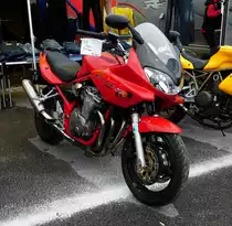 =Suzuki Bandit GSF 600, gesehen bei dem Veterama 2016 in Mannheim, Juli 2016
