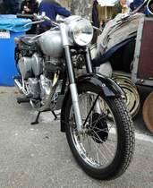 =Royal Enfield, fotografiert im Juli 2016 anl. des Veterama in Mannheim