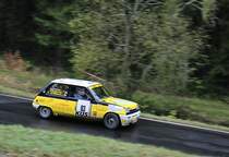 Ralf Driescher & Karl Eduard Reinders Renault 5 Alpine mit der Startnummer 83 bei der  Youngtimer  39. ADAC Rallye Köln Ahrweiler 12.11.2016, Morgens -2° auf teils noch glaten Asphalt