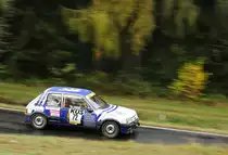 Achim Peitzmeier & Manfred Fleer Peugeot 205 GTI  mit der Startnummer 72 bei der  Youngtimer  39. ADAC Rallye Köln Ahrweiler 12.11.2016, Morgens -2° auf teils noch glaten Asphalt