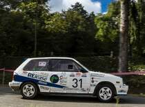 Suzuki Swift (1. Generation Rallye-variante), fotografiert auf der 50. Mecsek Rallye, Oktober, 2016.